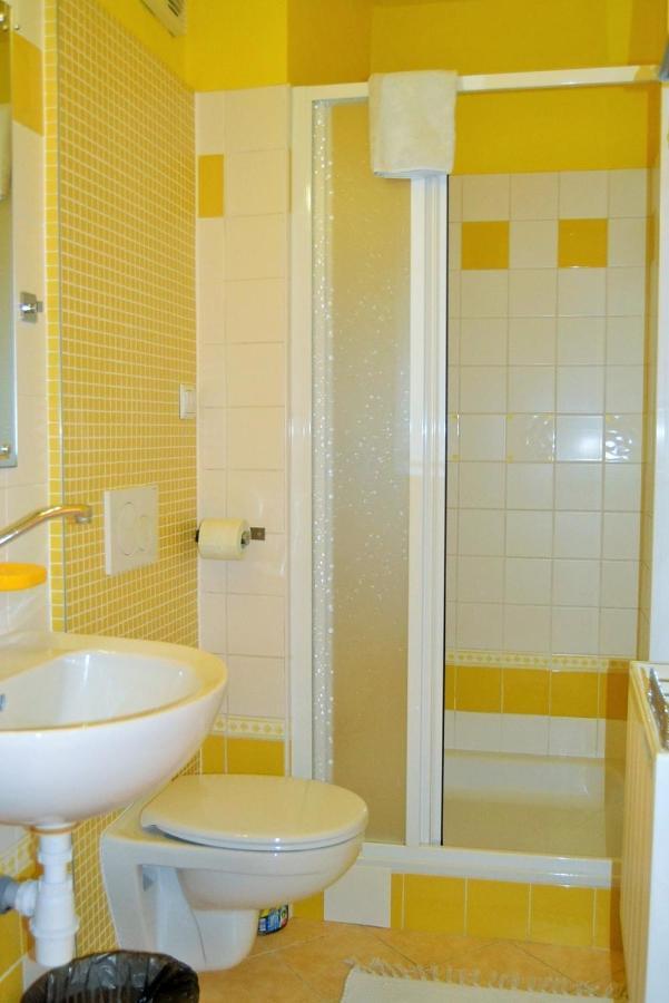 Apartments Nicol Карлови Вари Екстериор снимка