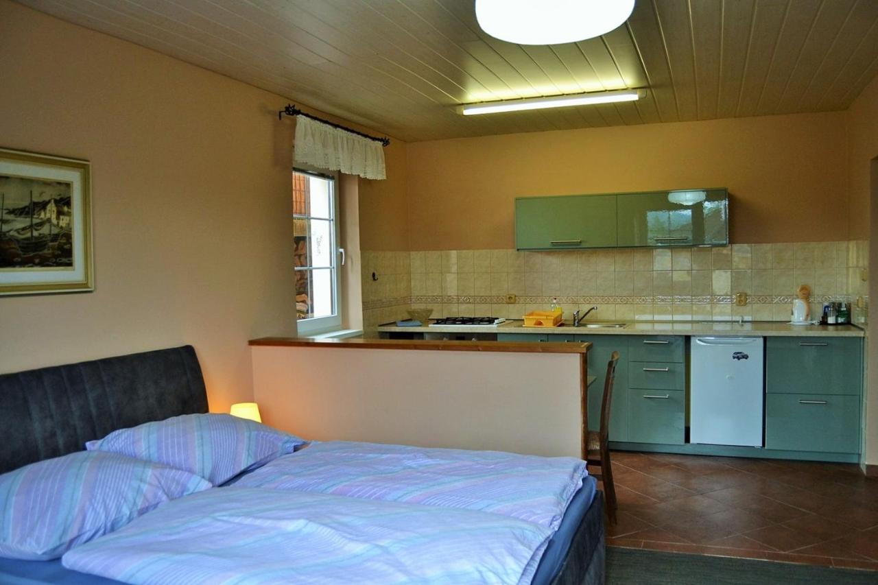 Apartments Nicol Карлови Вари Екстериор снимка